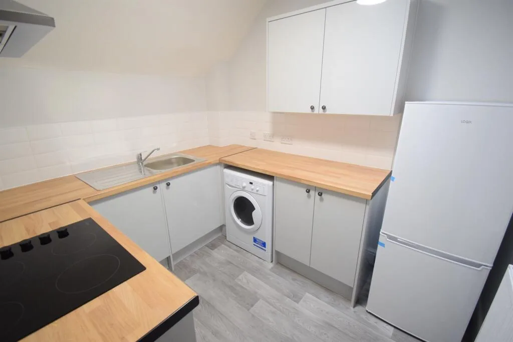 1 bedroom house for rent