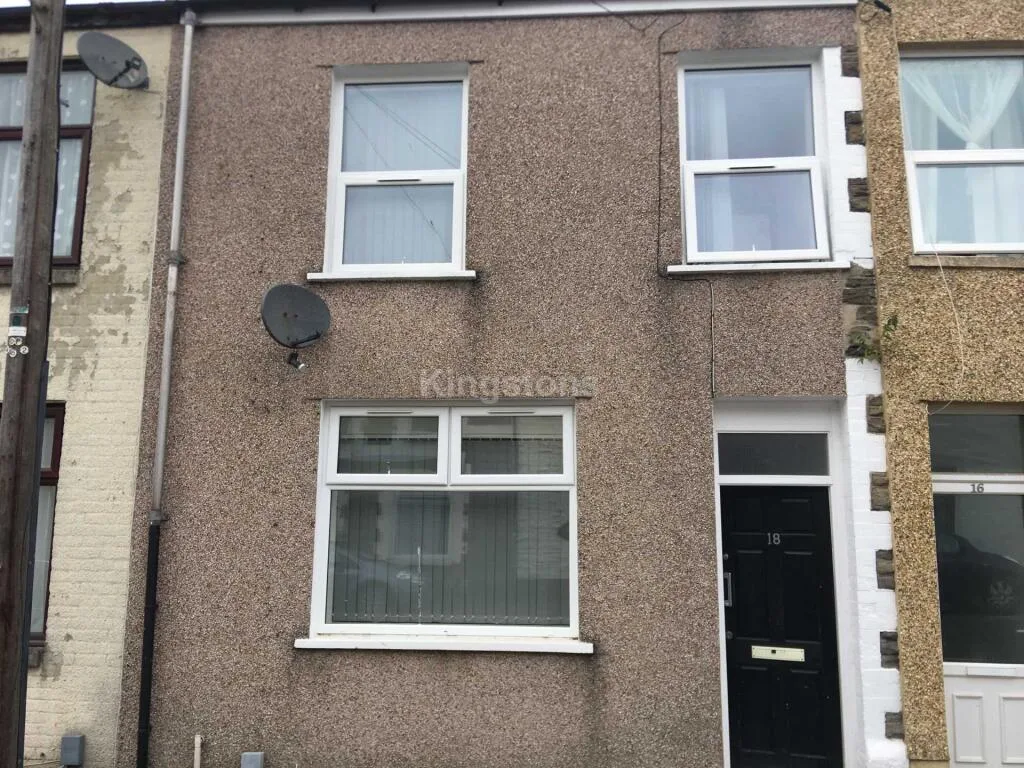 6 bedroom terraced house for rent