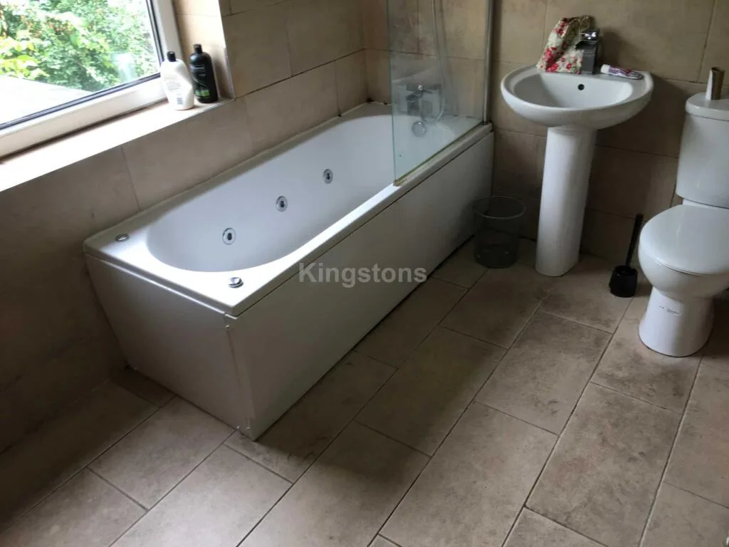 6 bedroom terraced house for rent