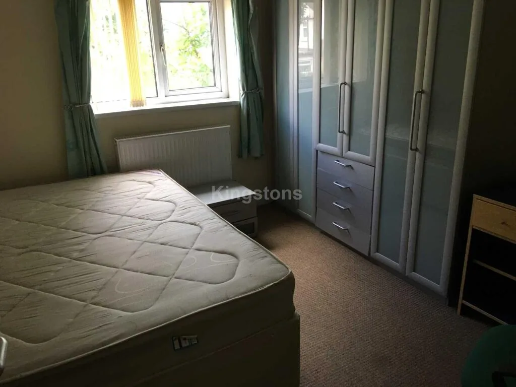 6 bedroom terraced house for rent