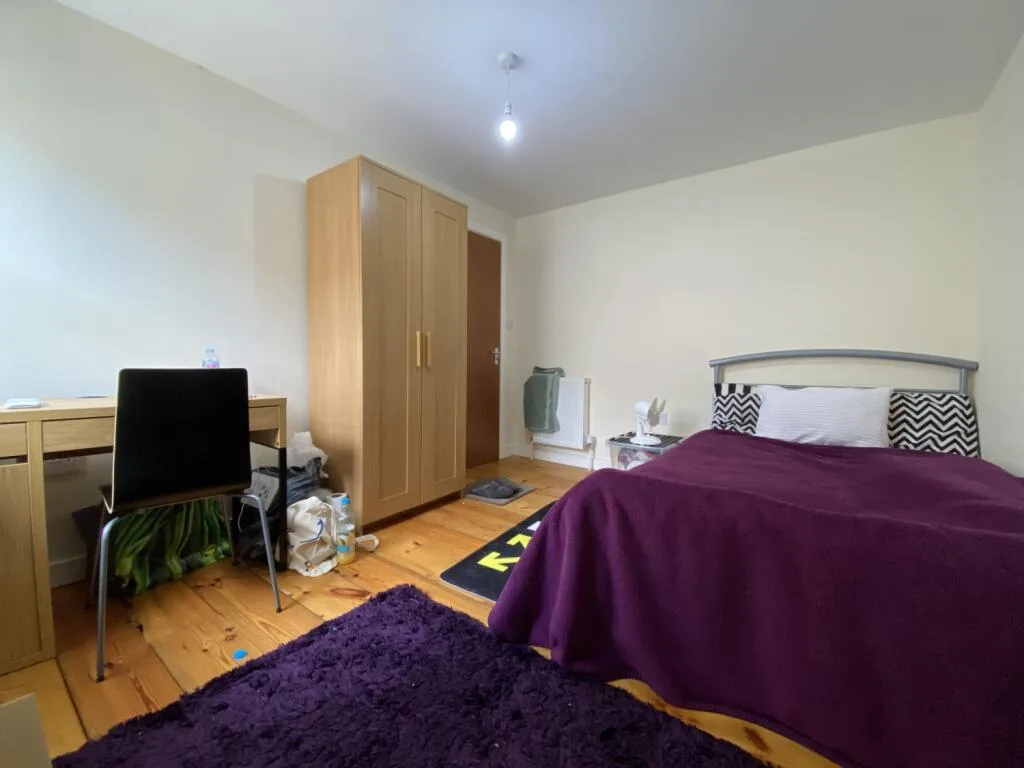 8 bedroom terraced house for rent