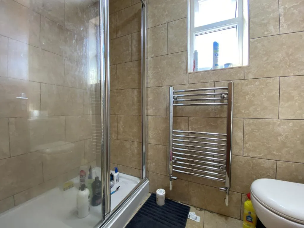 8 bedroom terraced house for rent