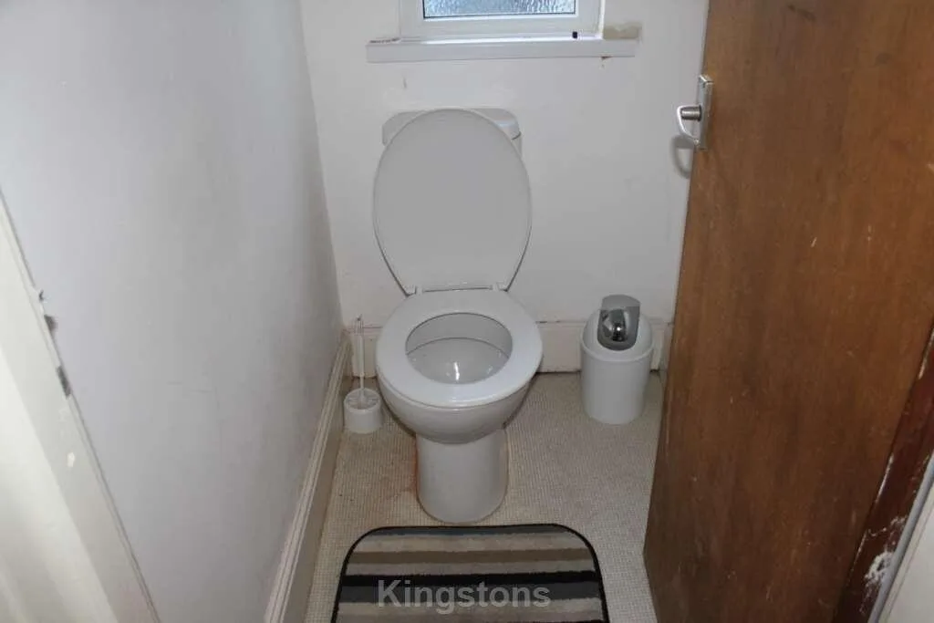 8 bedroom terraced house for rent