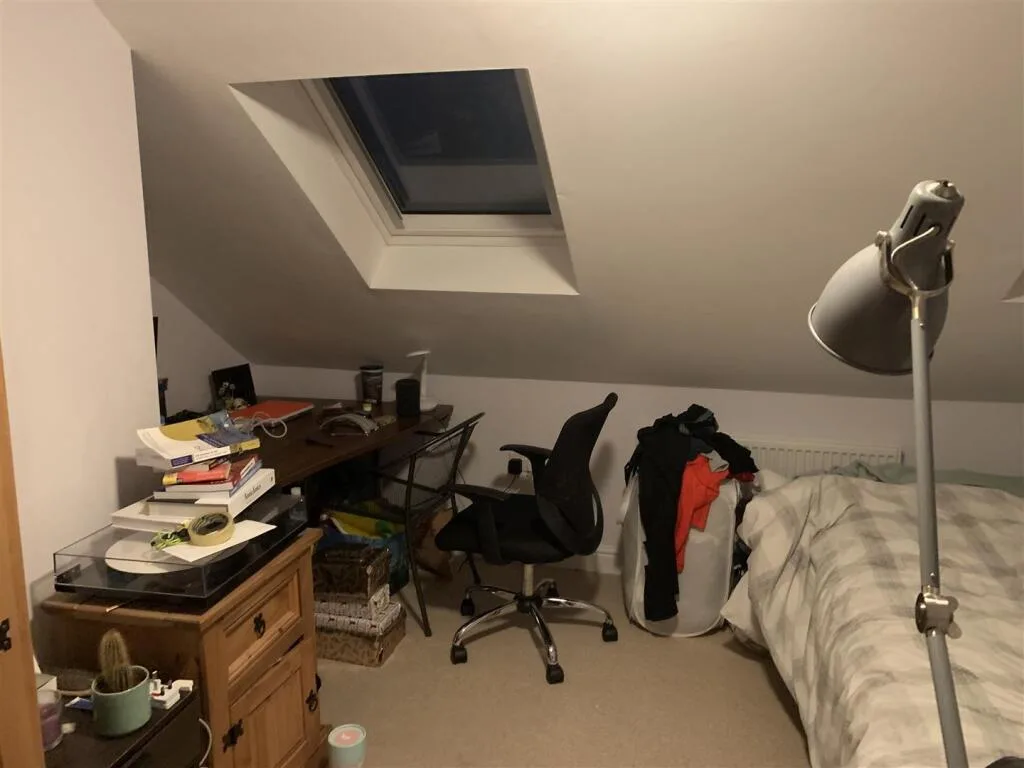 6 bedroom house for rent