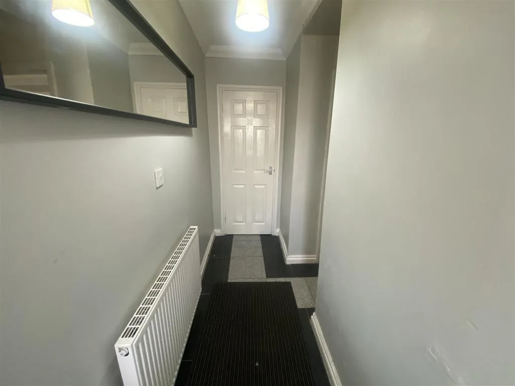 6 bedroom house for rent