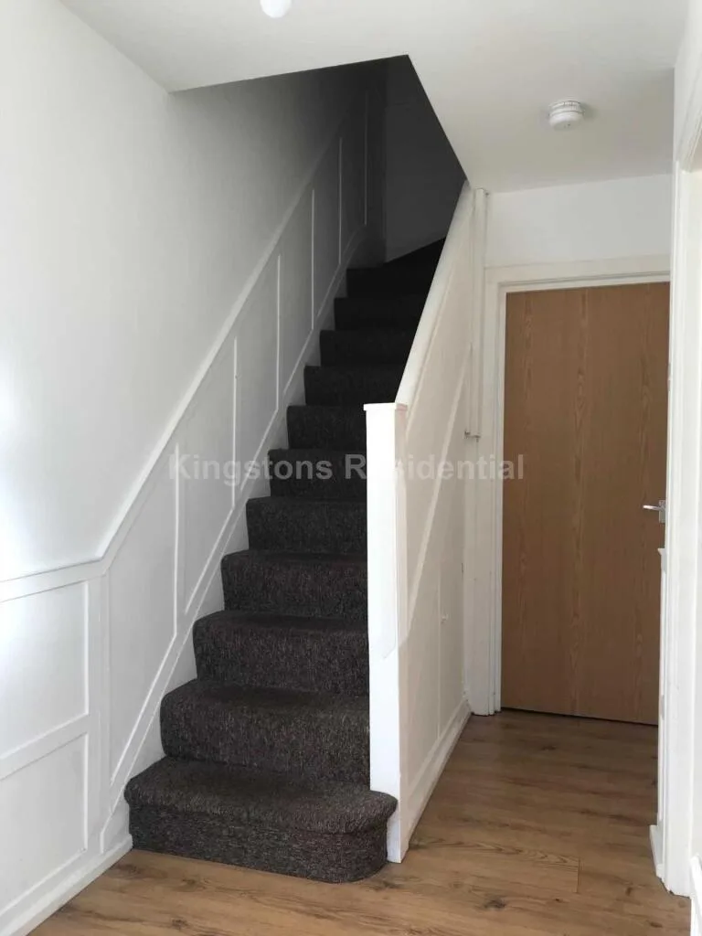 6 bedroom terraced house for rent