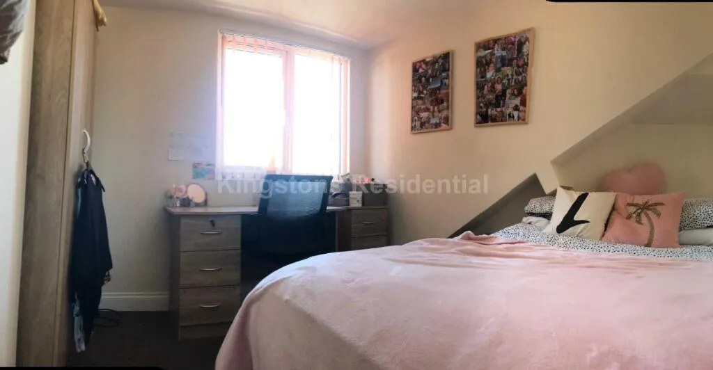 6 bedroom terraced house for rent