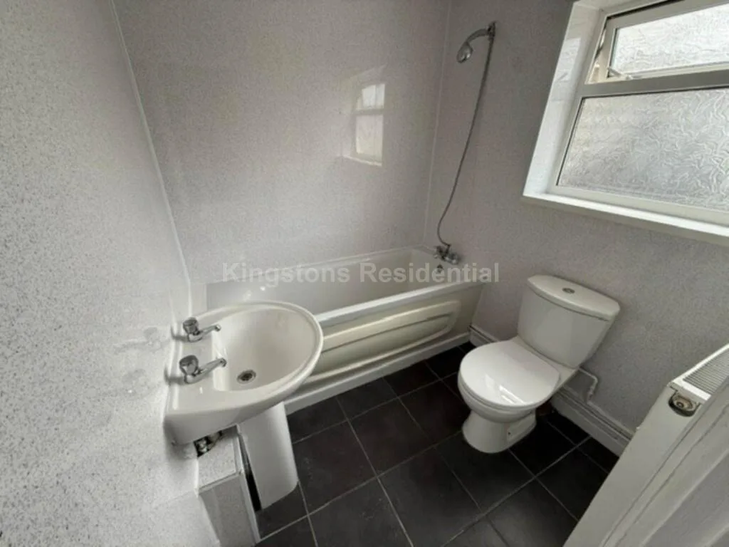 6 bedroom terraced house for rent