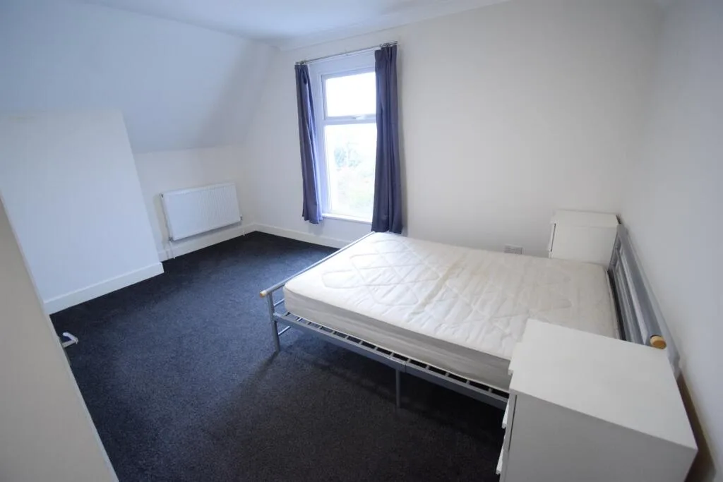2 bedroom house for rent