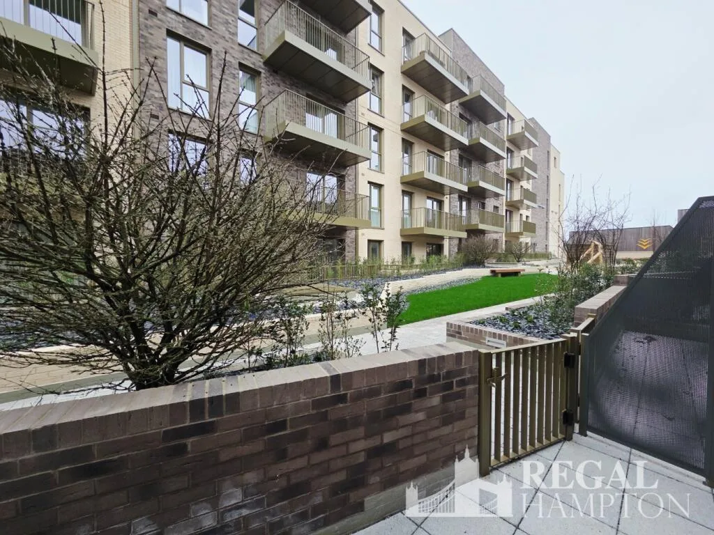 3 bedroom town house for rent