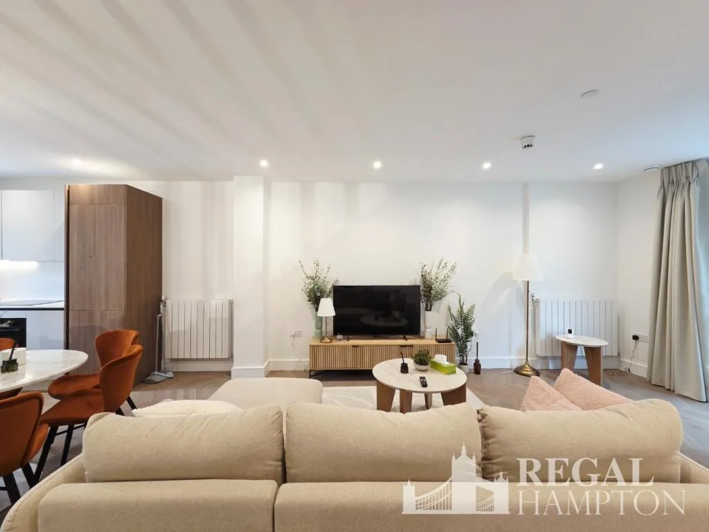 3 bedroom town house for rent