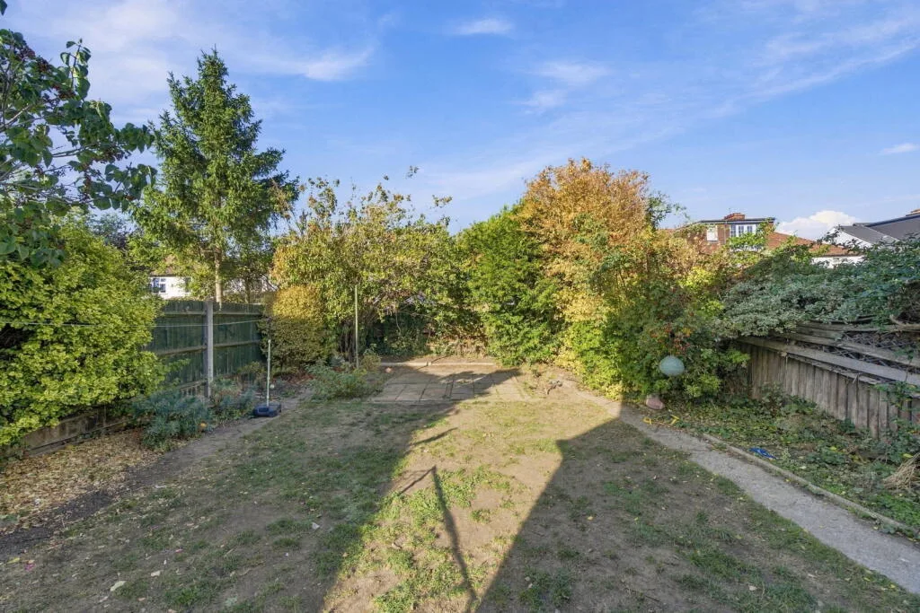 3 bedroom detached bungalow for rent
