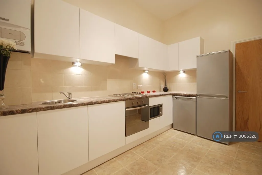3 bedroom flat for rent