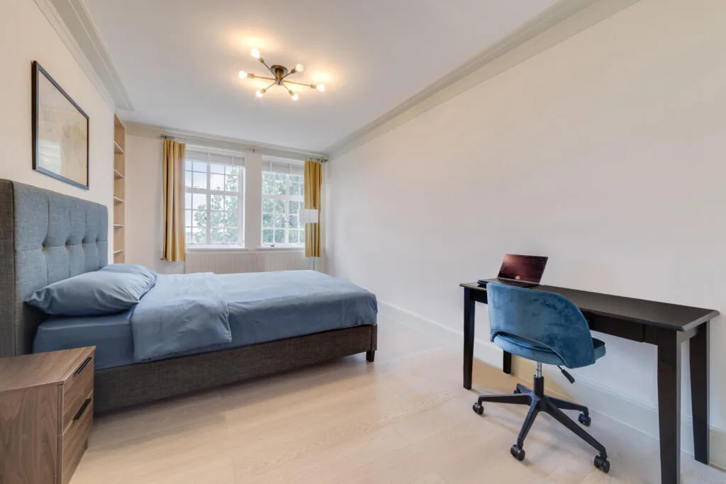 3 bedroom flat for rent