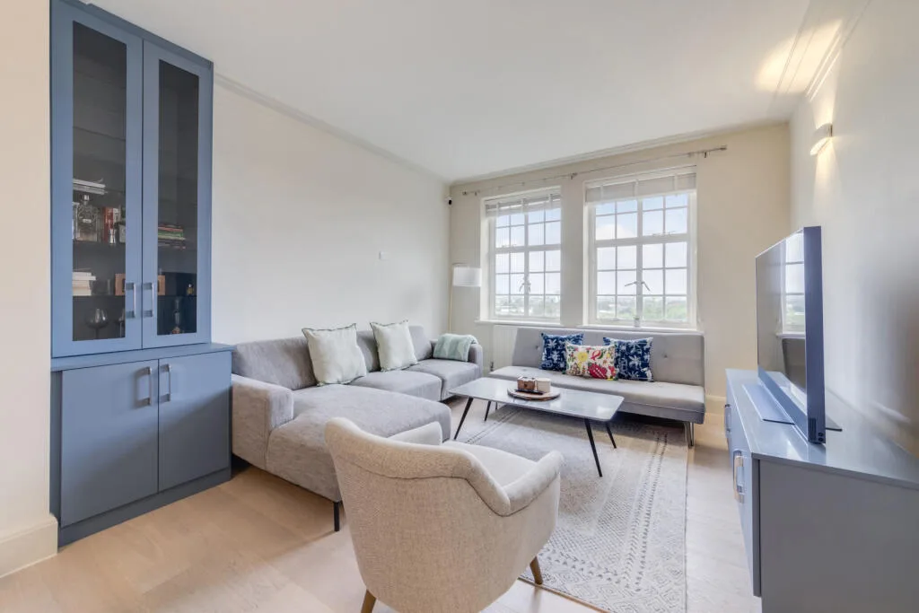 3 bedroom flat for rent