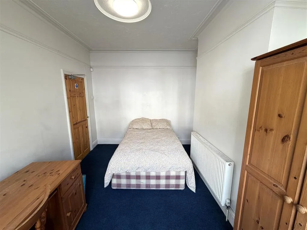 4 bedroom terraced house for rent