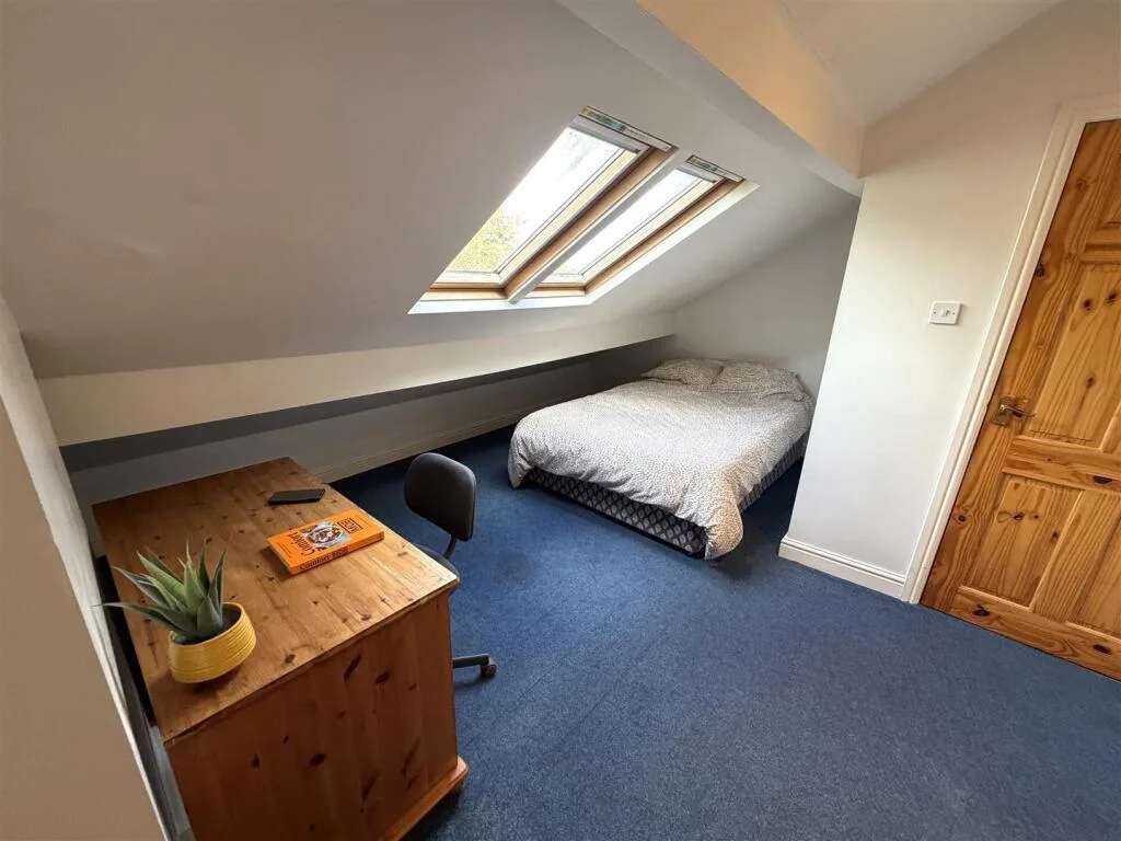 4 bedroom terraced house for rent