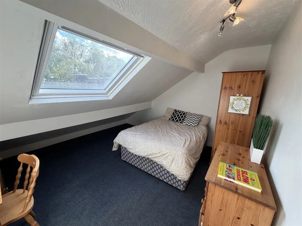 4 bedroom terraced house for rent
