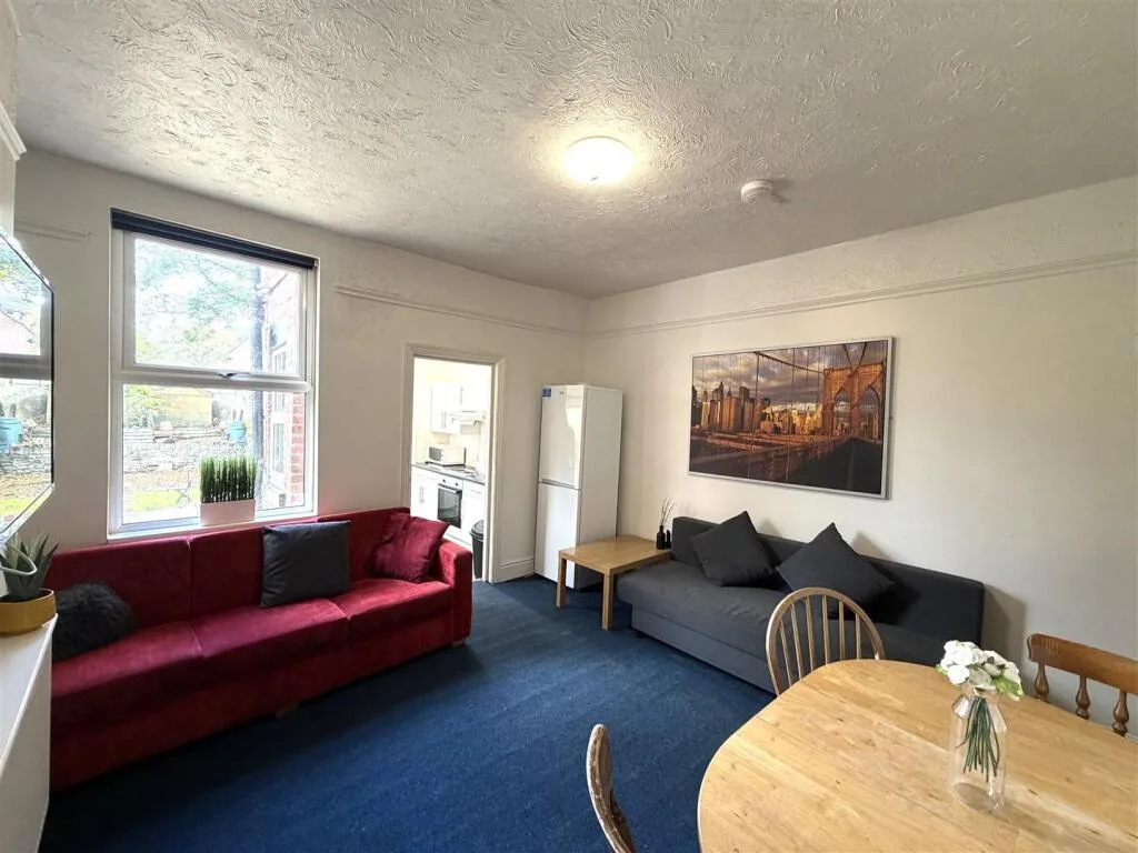 4 bedroom terraced house for rent