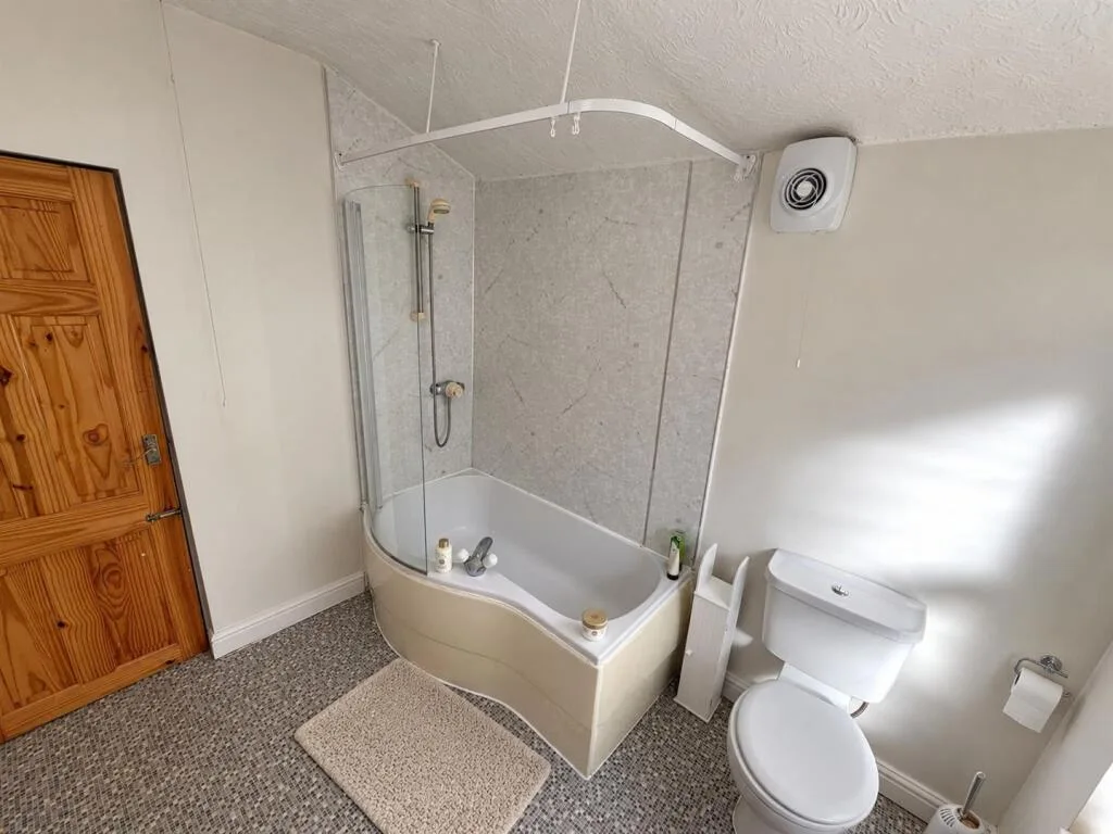 4 bedroom terraced house for rent