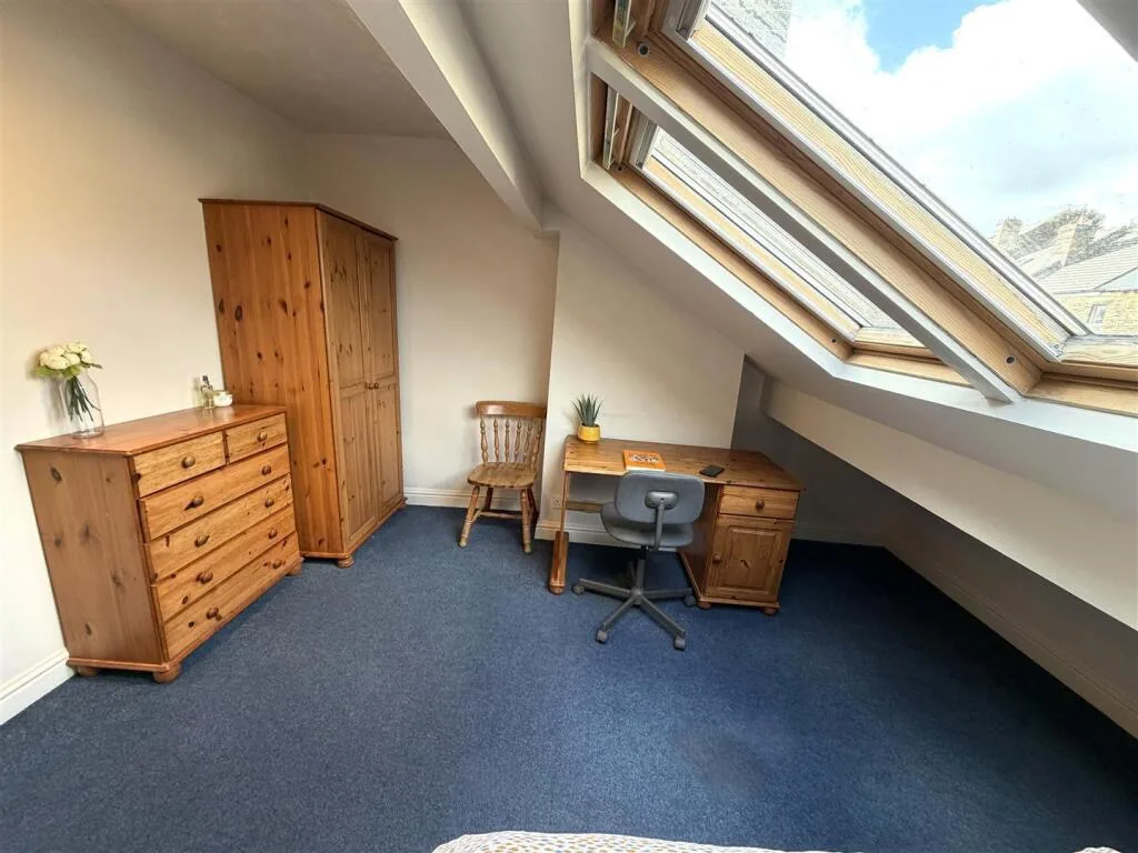 4 bedroom terraced house for rent
