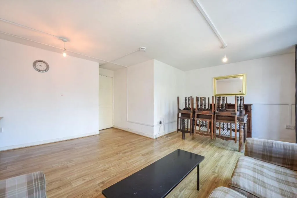 3 bedroom apartment for rent