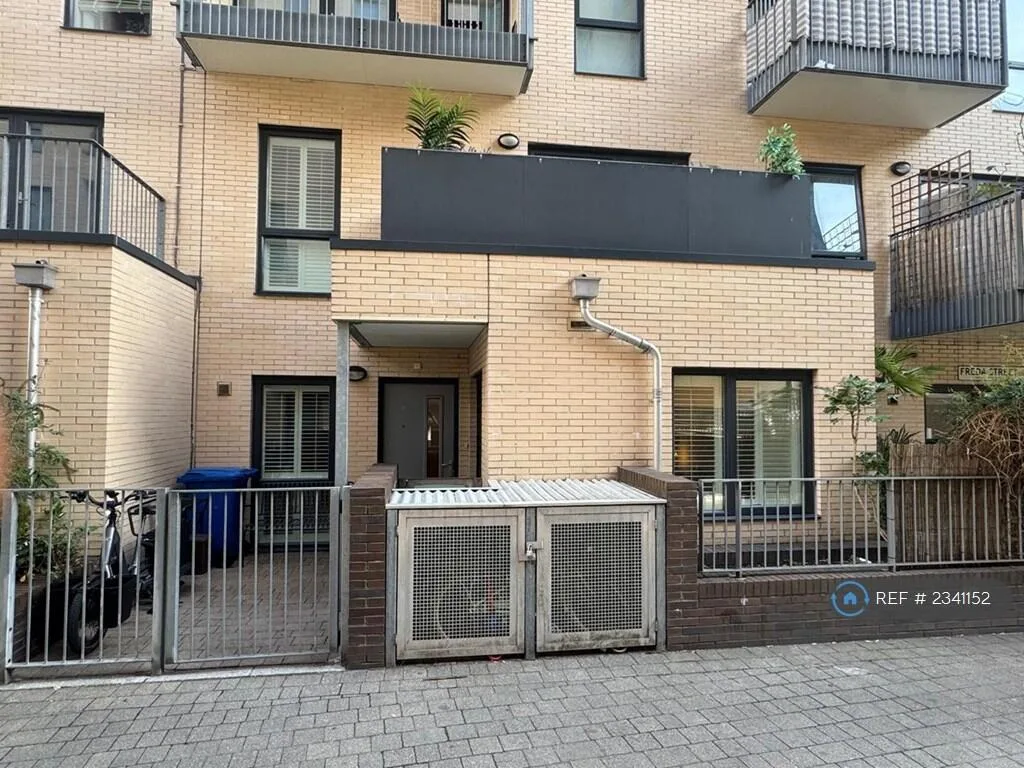 3 bedroom flat for rent