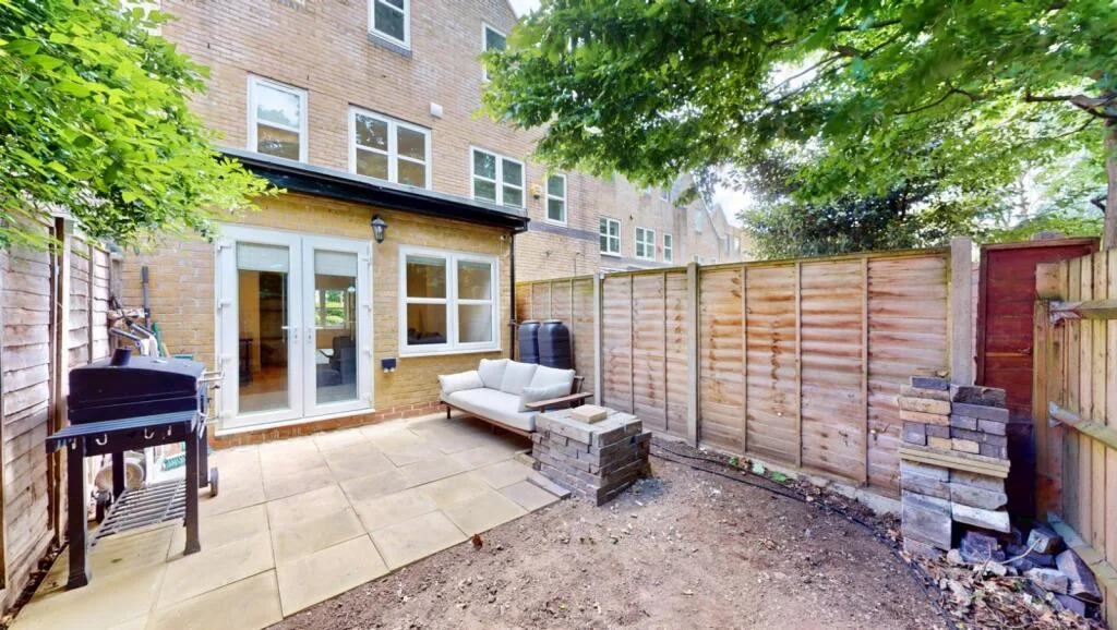 2 bedroom terraced house for rent