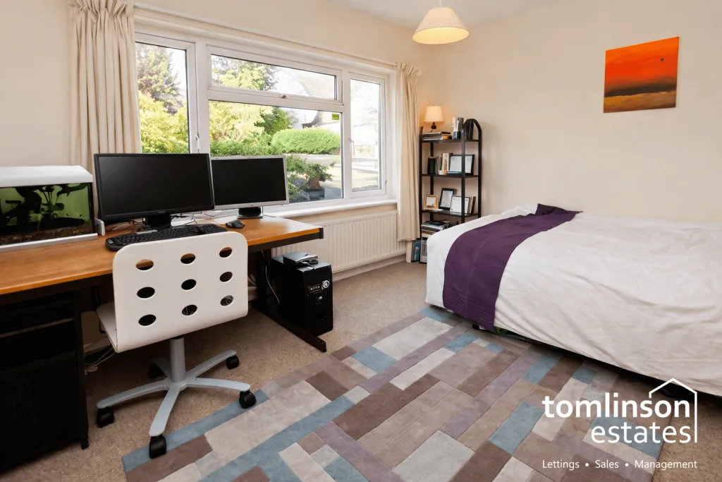5 bedroom semi-detached house for rent
