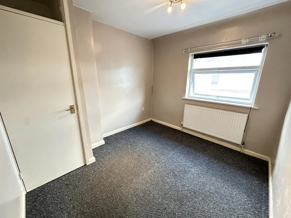 2 bedroom semi-detached house for rent
