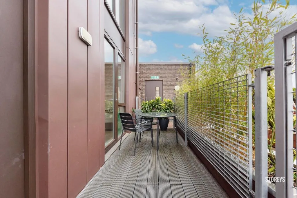 2 bedroom penthouse for rent