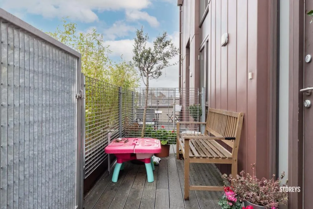 2 bedroom penthouse for rent