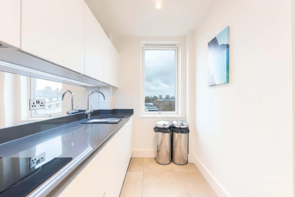 2 bedroom penthouse for rent