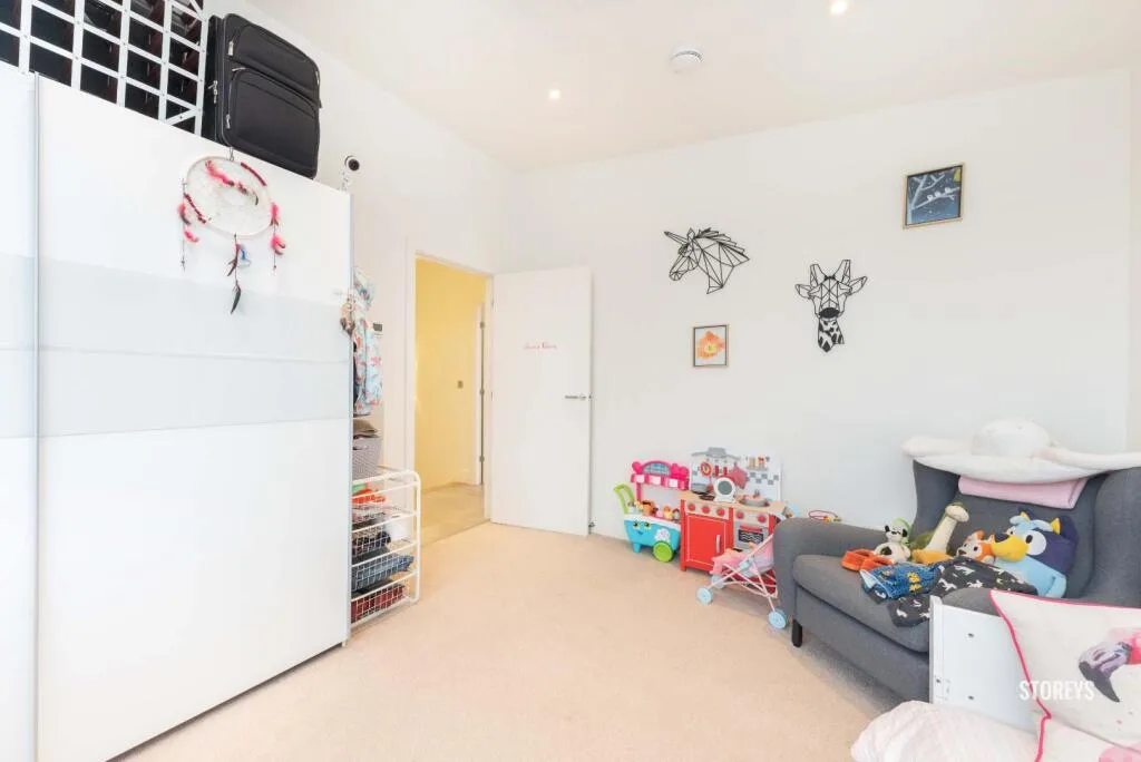 2 bedroom penthouse for rent