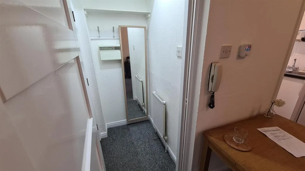 Studio flat for rent