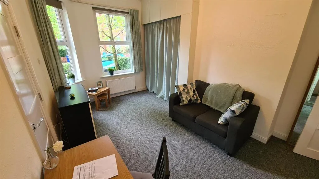 Studio flat for rent
