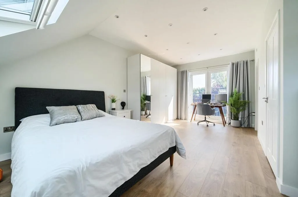 4 bedroom semi-detached house for rent