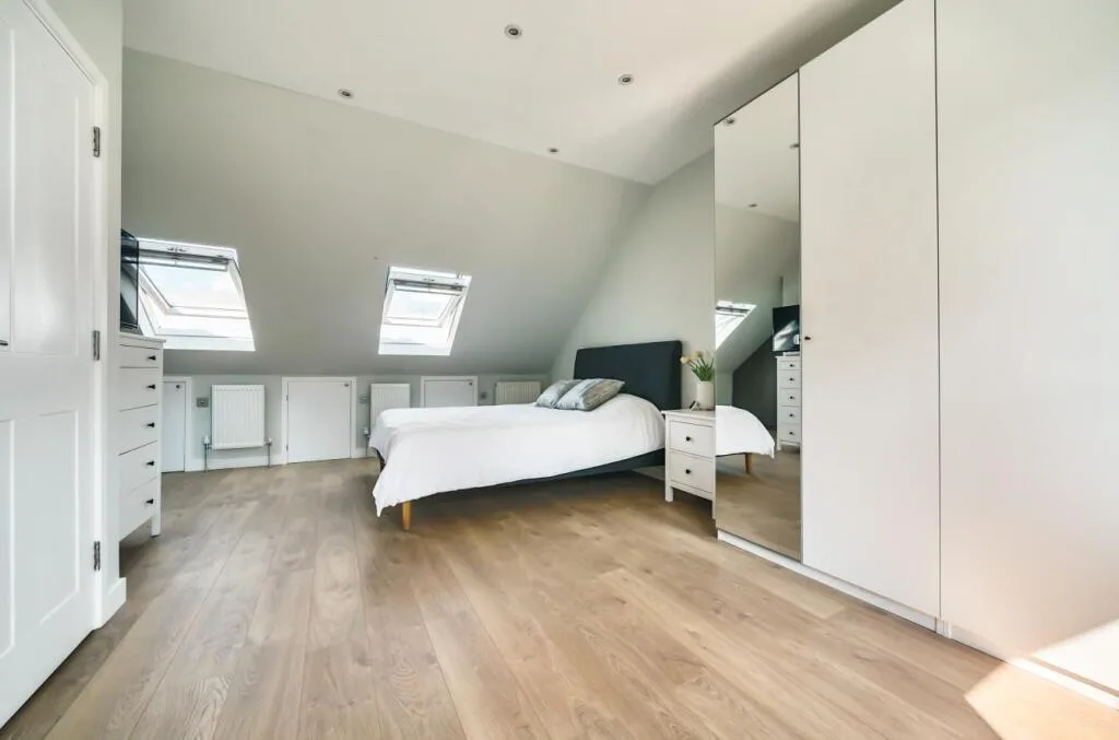 4 bedroom semi-detached house for rent