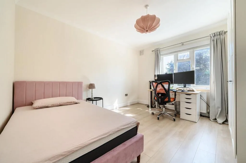 4 bedroom semi-detached house for rent
