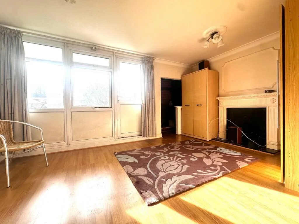 3 bedroom flat for rent