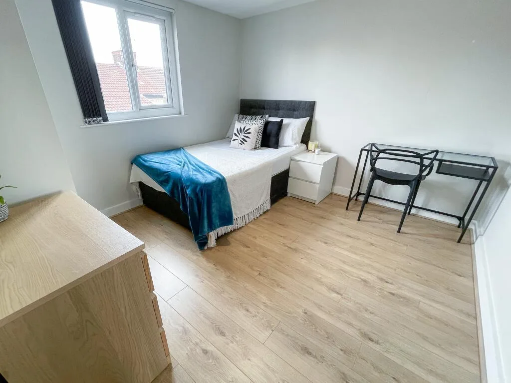 5 bedroom house for rent