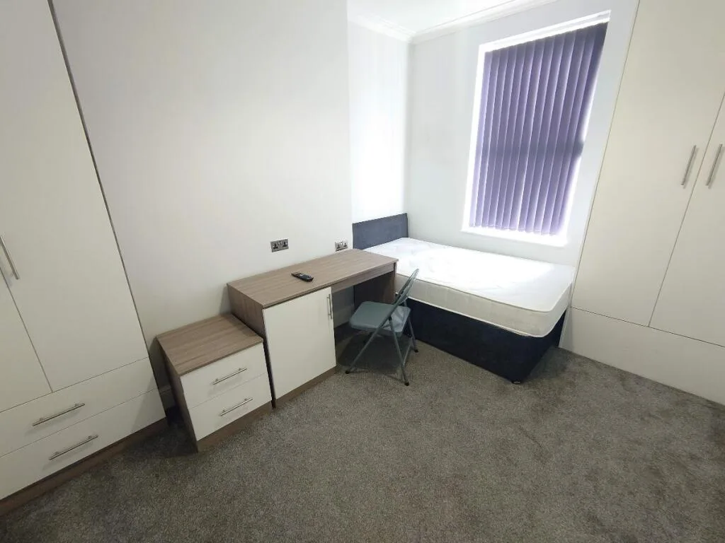 4 bedroom terraced house for rent