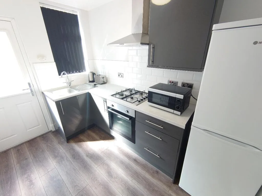4 bedroom terraced house for rent