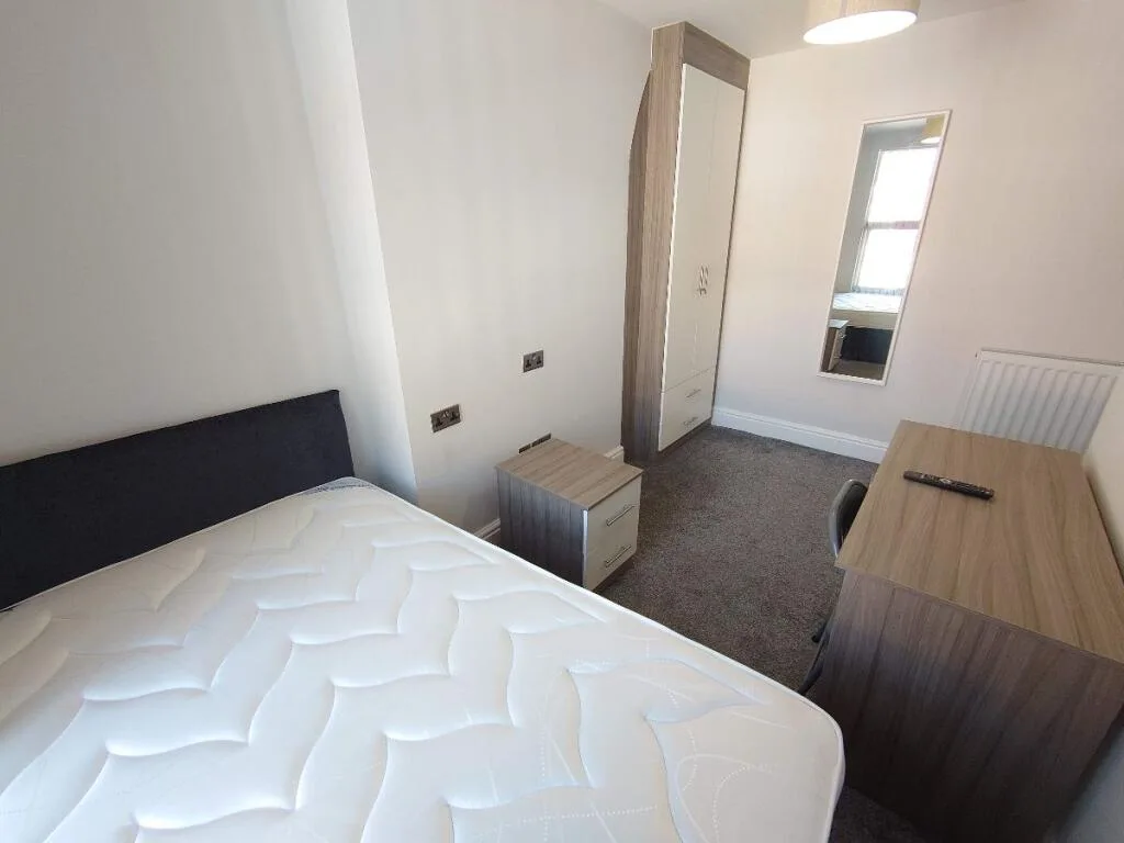 4 bedroom terraced house for rent