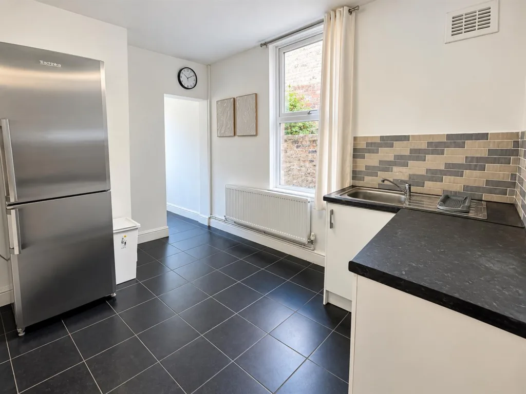 3 bedroom terraced house for rent