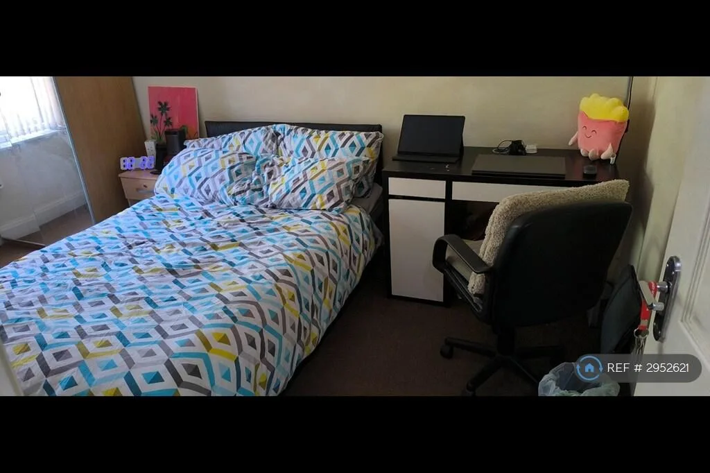 3 bedroom flat for rent