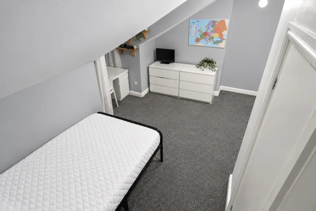 6 bedroom terraced house for rent