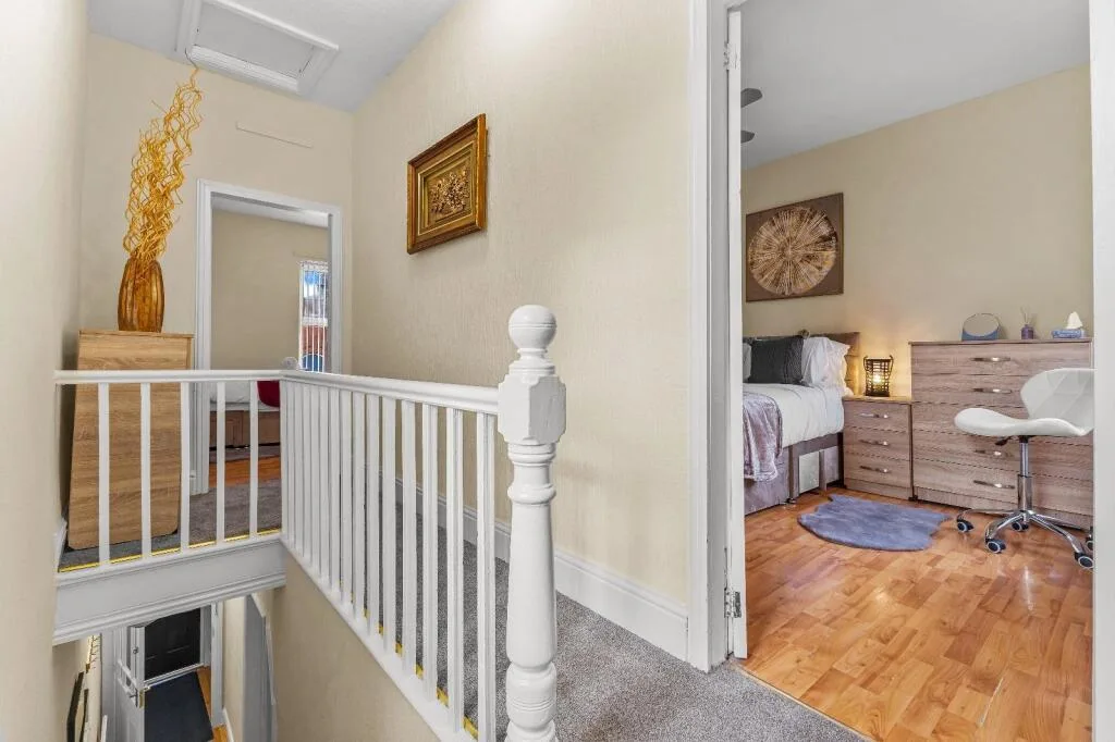 4 bedroom end of terrace house for rent