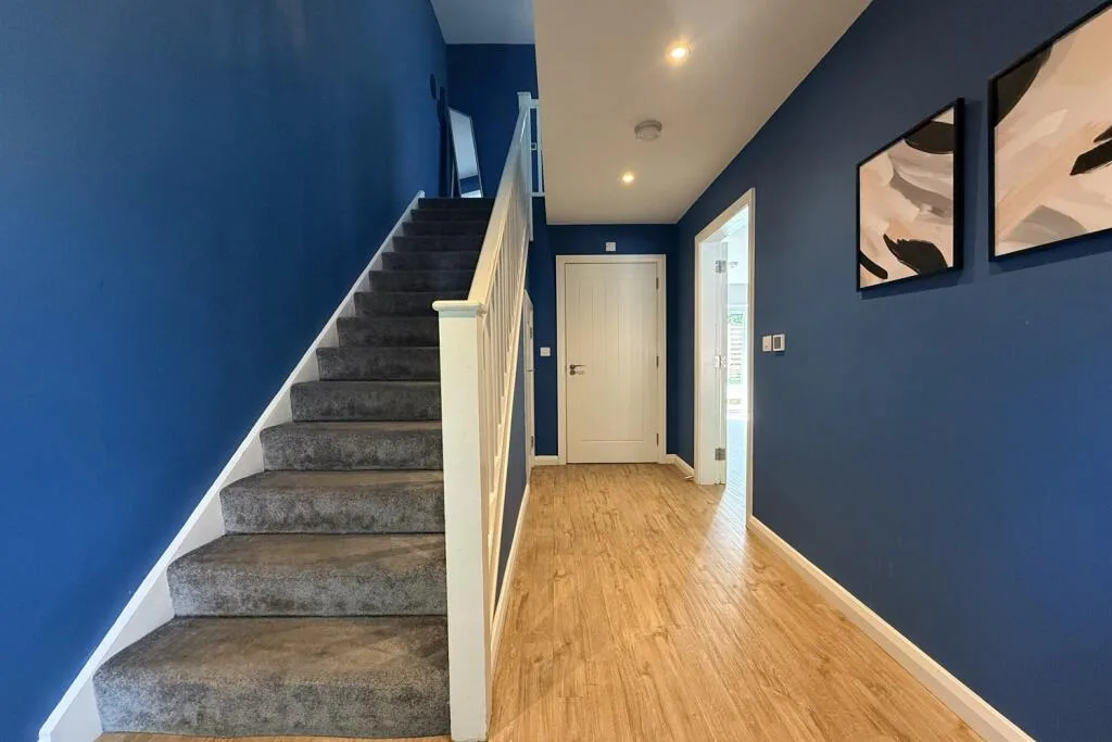4 bedroom semi-detached house for rent