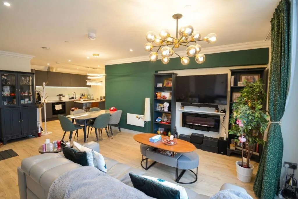 3 bedroom flat for rent